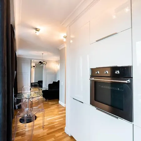 Apartmán Wola Black&white Studio